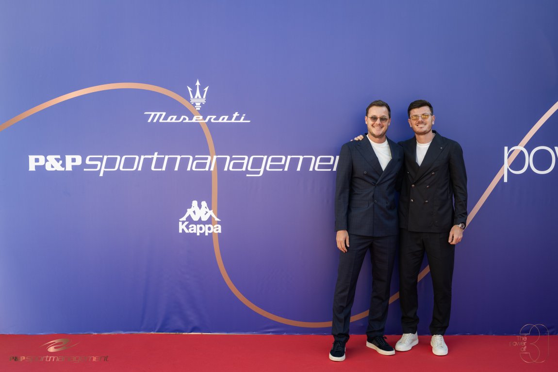 Foto 2 — Red Carpet