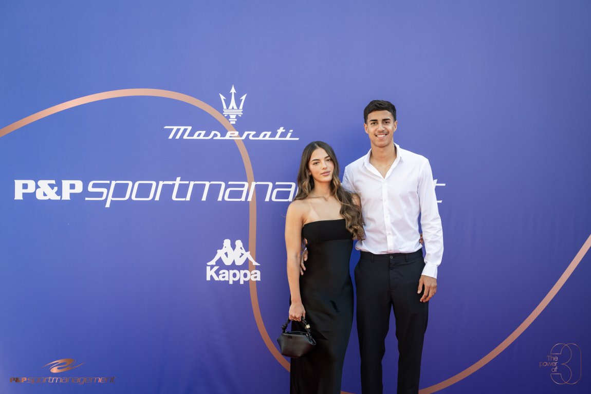 Foto 8 — Red Carpet