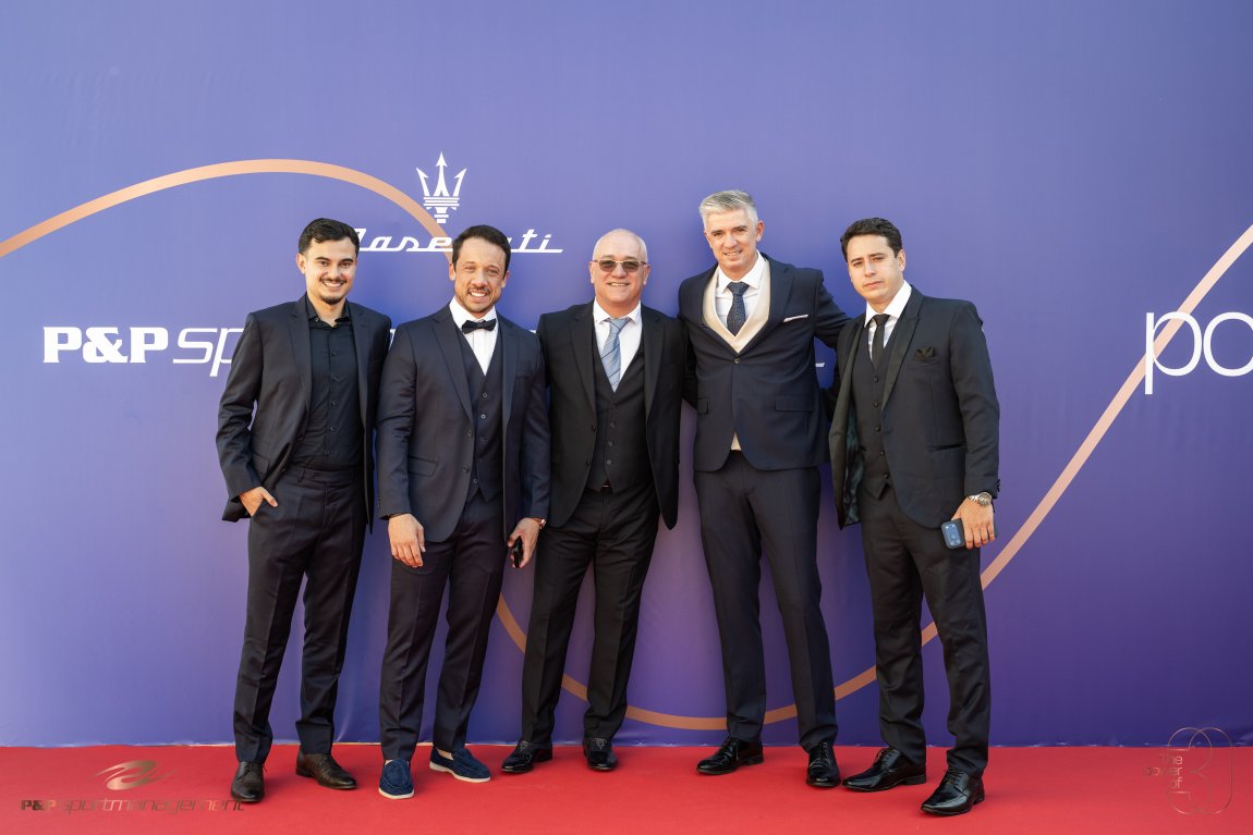 Foto 13 — Red Carpet